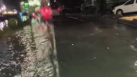 Наводнения и затворени пътища във Варна 