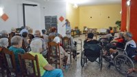 Световноизвестна цигуларка изнесе концерт във варненски дом за стари хора