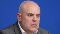 Иван Гешев е вписан като адвокат в Перник